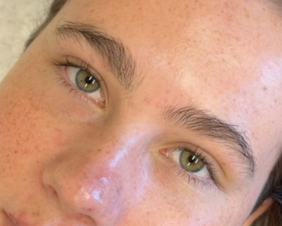 Naturlige vipper før koreansk vippeløft hos Lusiv Beauty Studio på Stabekk